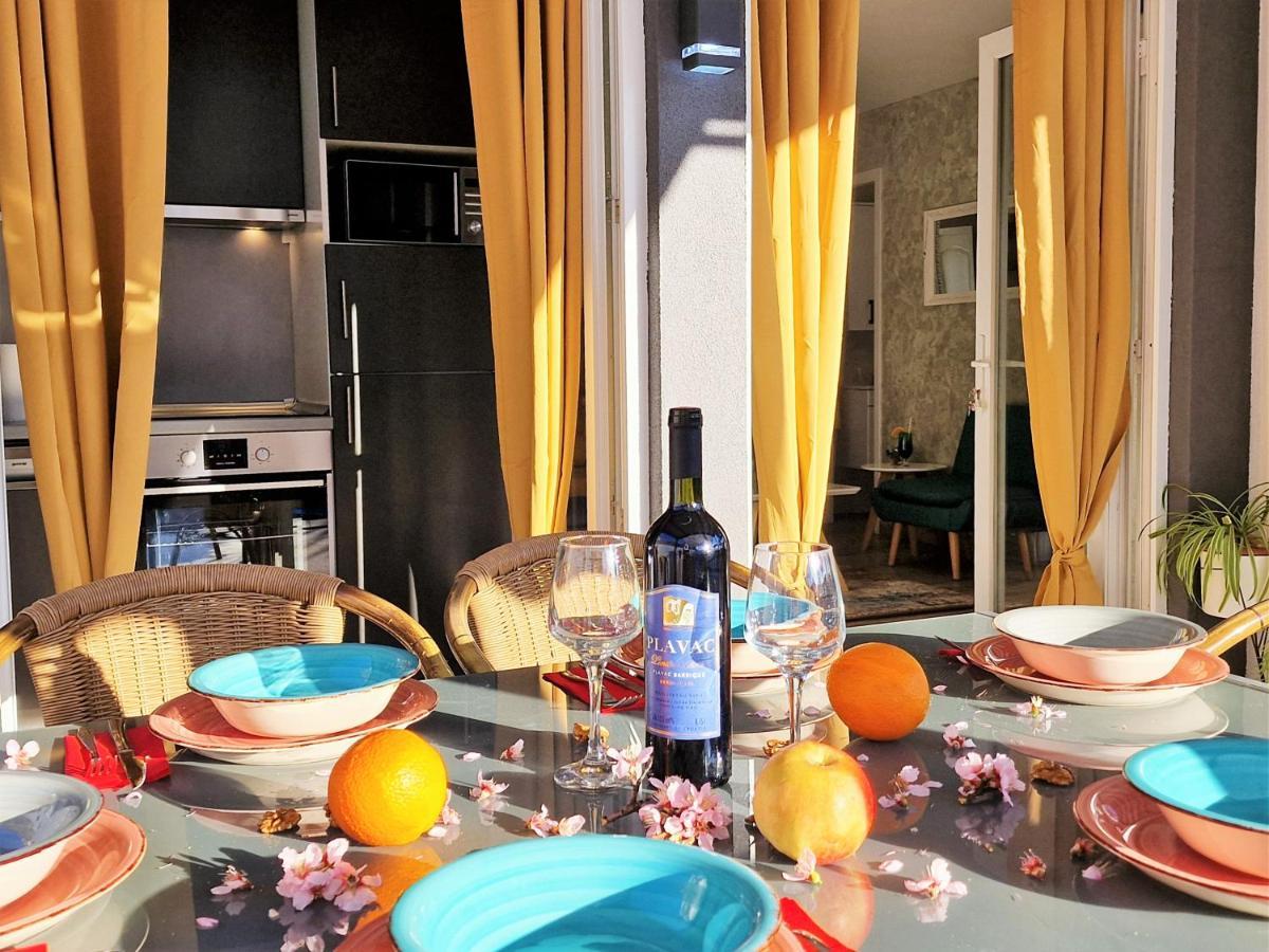 Holiday House Boost With Heated Pool Klis Экстерьер фото